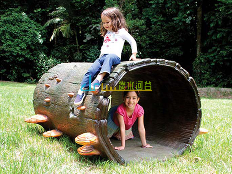 兒童樂(lè)園爬行樹(shù)洞