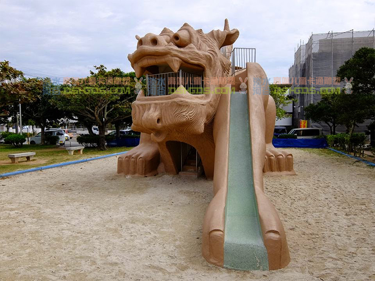 兒童游樂園滑梯